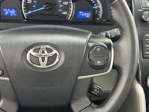 Used 2013 Toyota Camry XLE w/ Leather Pkg image 13