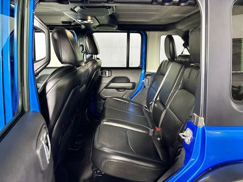 Used 2022 Jeep Wrangler Unlimited Rubicon 4xe AWD/4WD image 20