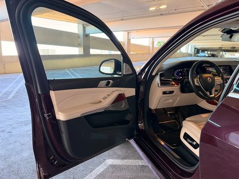 Used 2021 BMW ALPINA XB7 AWD/4WD image 14