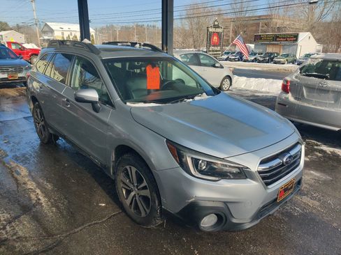 Used 2019 Subaru Outback 2.5i Limited image 8