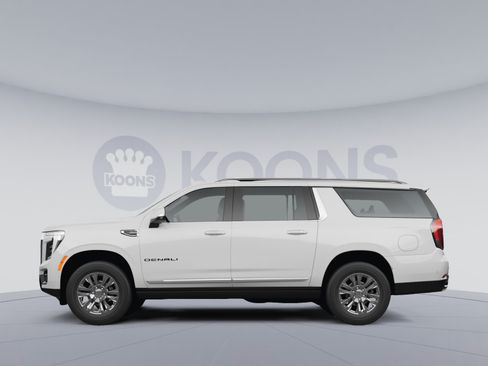 Used 2025 GMC Yukon XL Denali AWD/4WD image 2