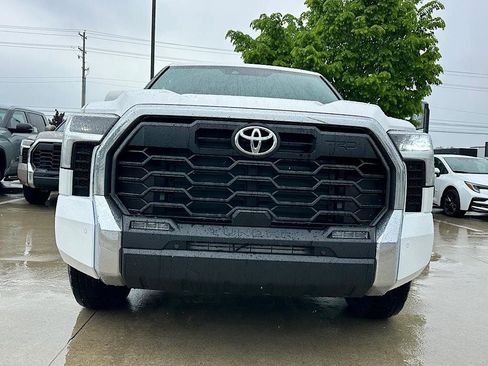 New 2026 Toyota Tundra SR5 w/ TRD Off-Road Package AWD/4WD image 5
