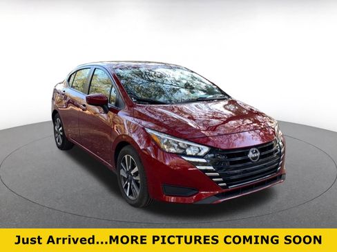 Used 2025 Nissan Versa SV image 1