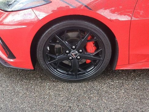 Used 2021 Chevrolet Corvette Stingray Premium Conv w/ Z51 Performance Package image 13