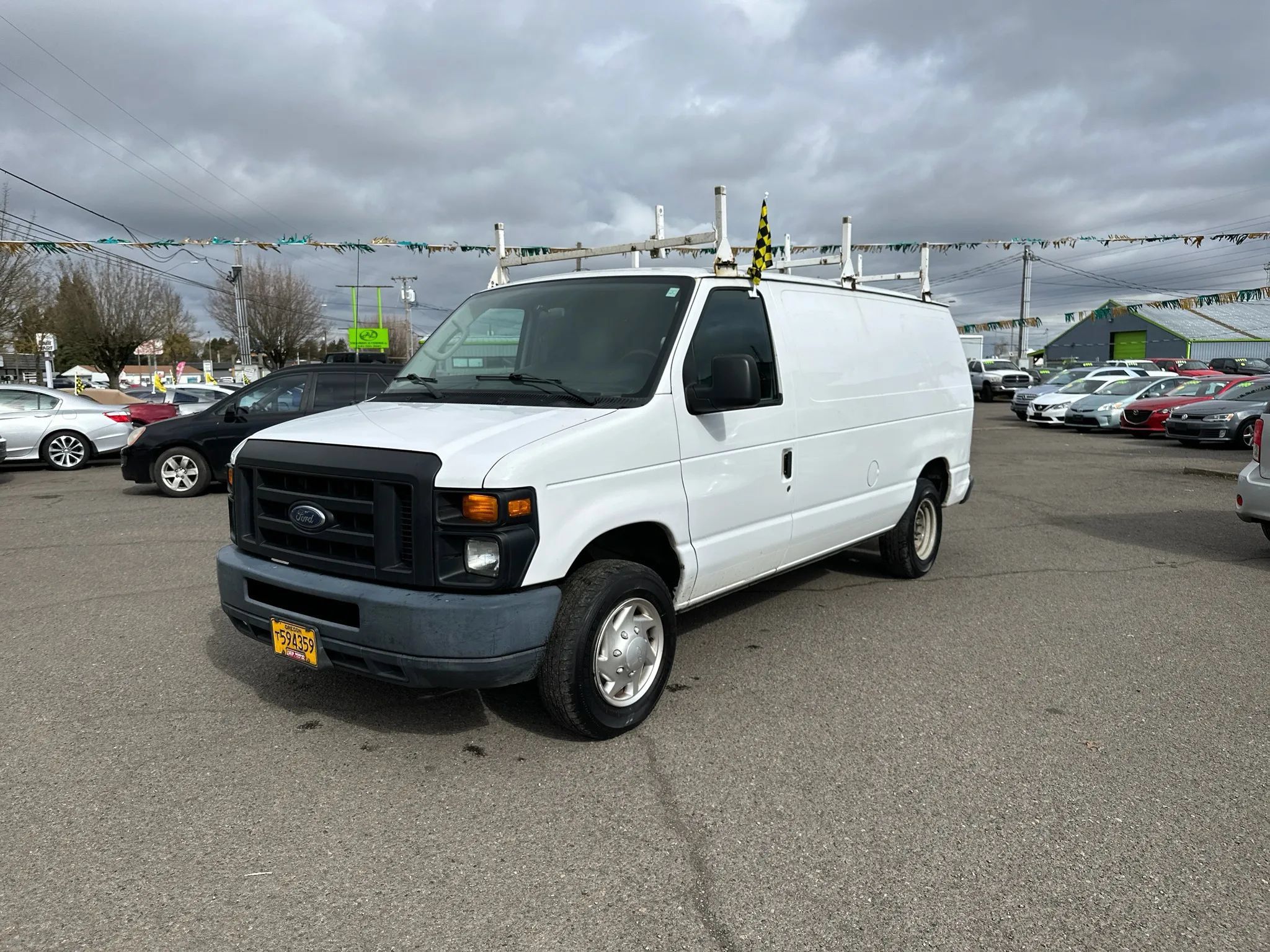 Used 2011 Ford E-150 and Econoline 150 w/ Commercial Cargo Van Pkg RWD image 7