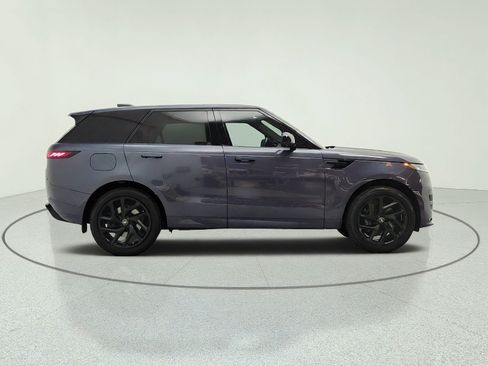 Used 2025 Land Rover Range Rover Sport Dynamic SE AWD/4WD image 4