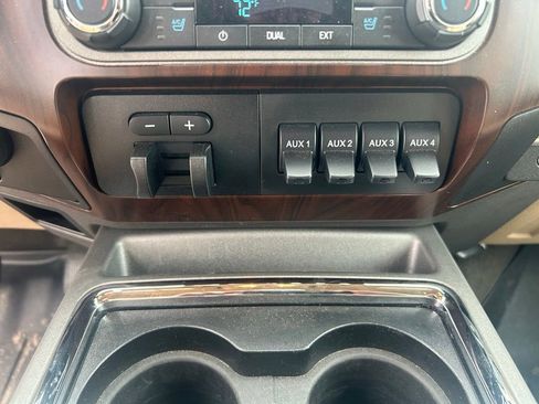 Used 2012 Ford F250 Lariat w/ Chrome Pkg RWD image 16