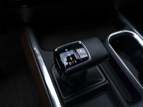 Used 2023 Chevrolet Silverado 1500 High Country image 27