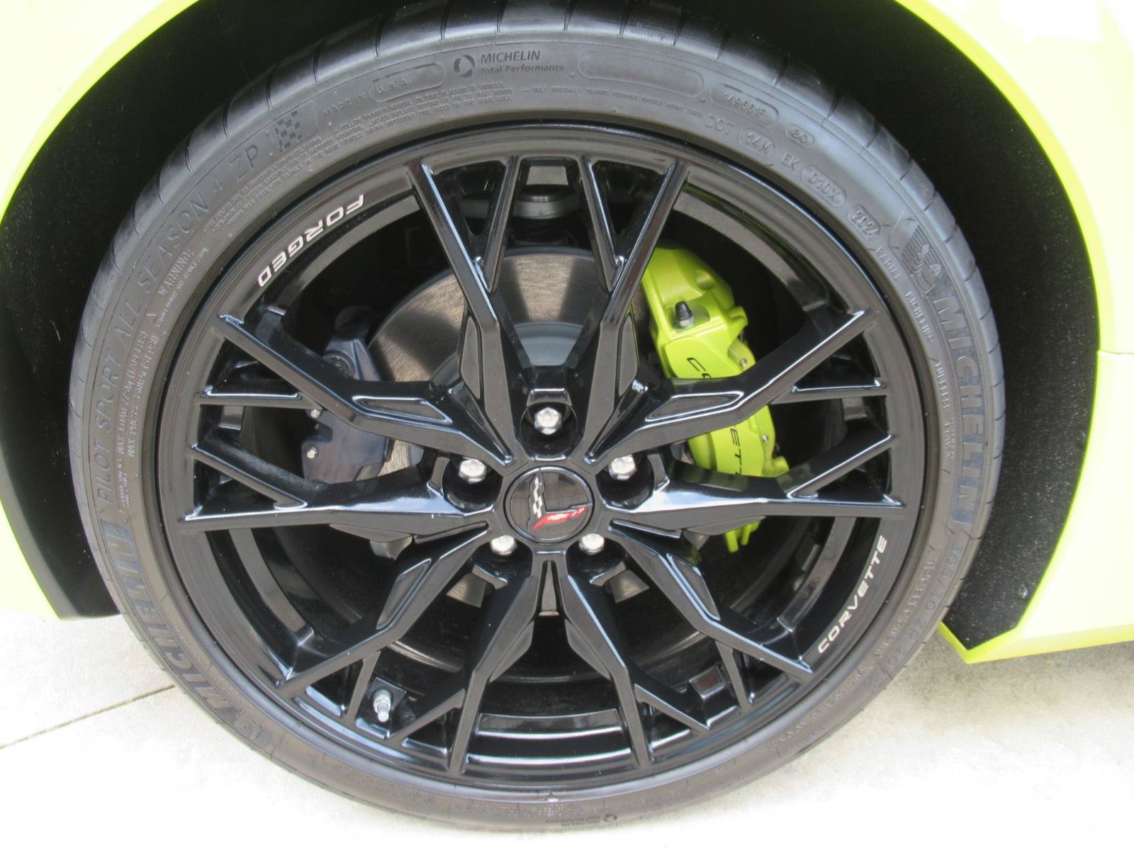 Used 2024 Chevrolet Corvette Stingray Premium Conv w/ Battery Protection Package RWD image 9