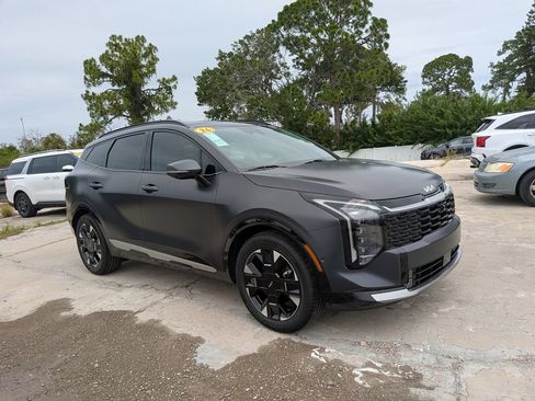 Certified 2026 Kia Sportage SX FWD image 2