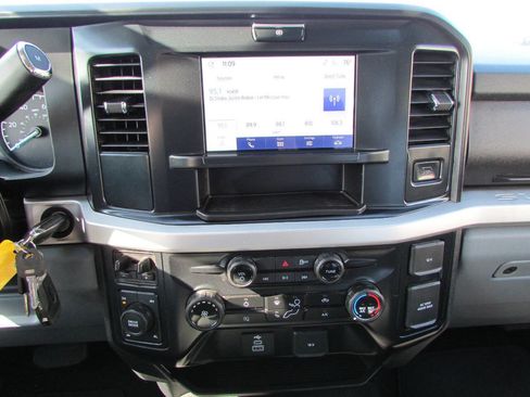 Used 2025 Ford F350 XLT image 29