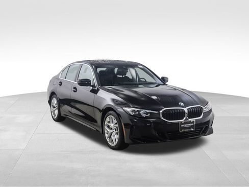 Used 2025 BMW 330i xDrive Sedan w/ Premium Package image 7