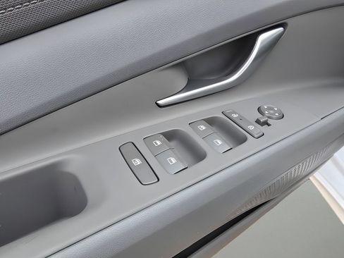 New 2026 Hyundai Elantra Hybrid FWD image 30