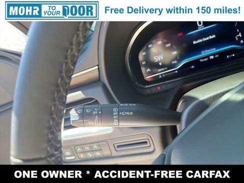 Used 2023 Chevrolet Suburban Z71 w/ Luxury Package image 16