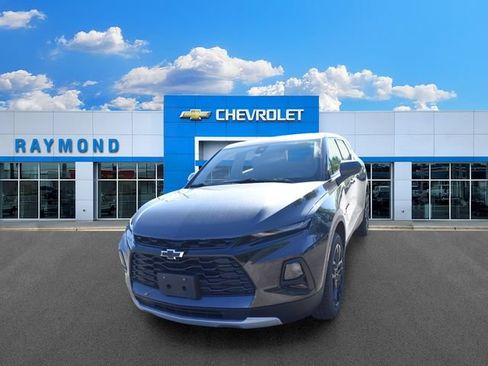 Certified 2021 Chevrolet Blazer LT w/ LPO, Black Accent Package FWD image 7