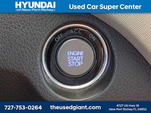 Used 2015 Hyundai Santa Fe Limited w/ Option Group 04 FWD image 27