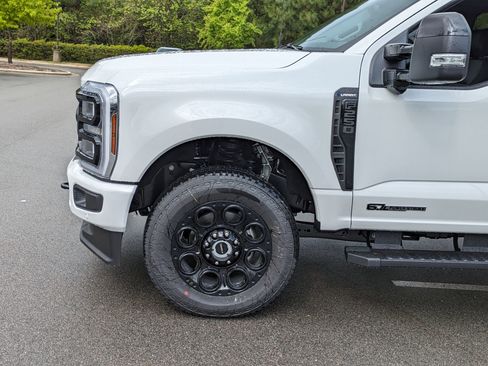 New 2025 Ford F250 Lariat w/ Lariat Ultimate Package image 11