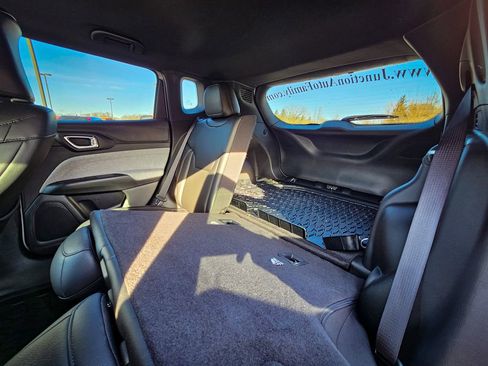 Certified 2024 Jeep Compass Latitude image 34