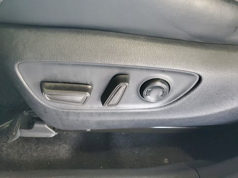 Used 2019 Toyota RAV4 Limited w/ All Weather Liner Package AWD/4WD image 20