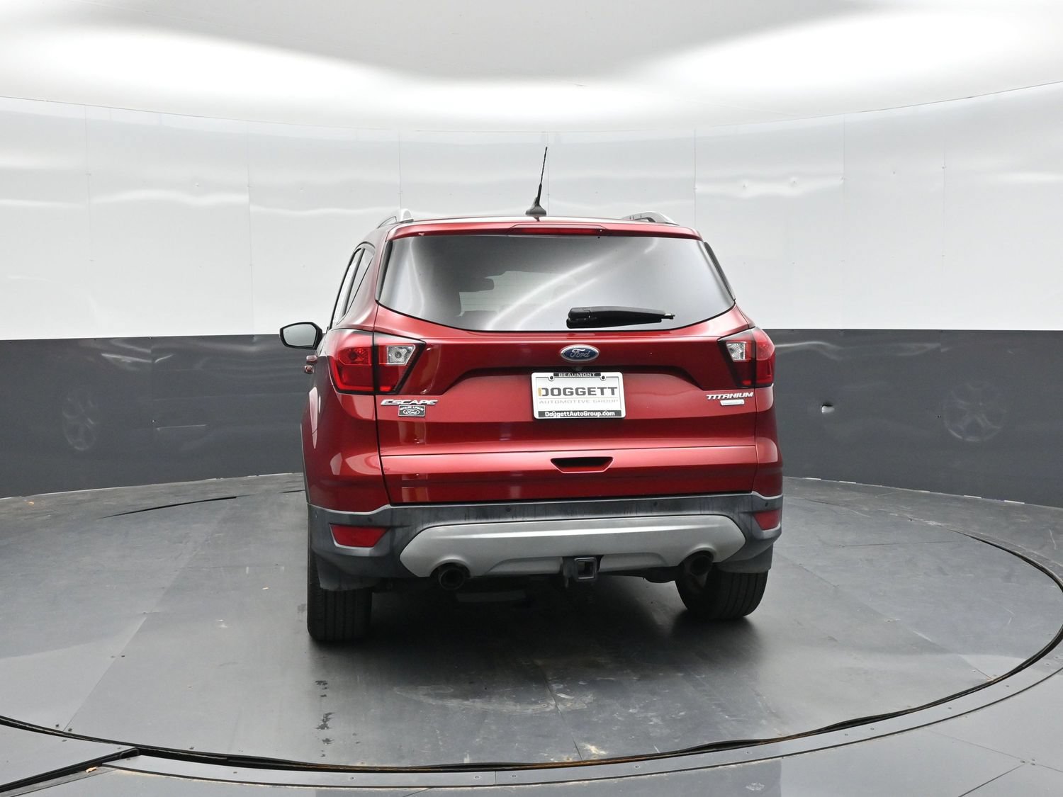 Certified 2019 Ford Escape Titanium FWD image 8