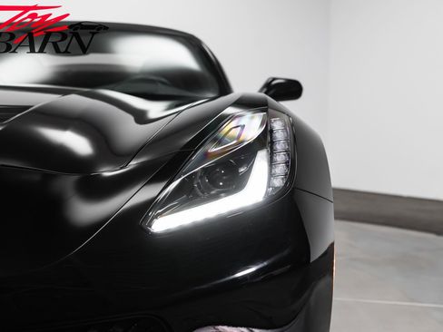 Used 2015 Chevrolet Corvette Stingray Convertible w/ 2LT Preferred Equipment Group RWD image 18