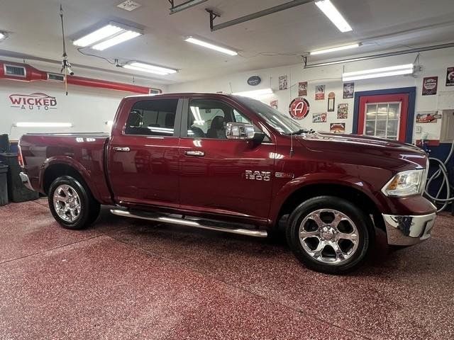 Used 2018 RAM 1500 Laramie w/ Convenience Group AWD/4WD image 4