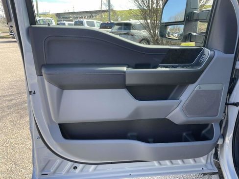 New 2026 Ford F250 XLT w/ XLT Premium Package AWD/4WD image 15