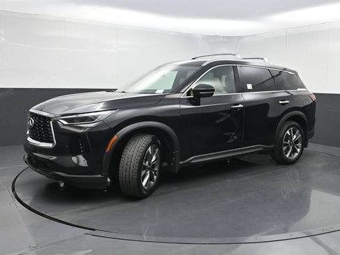 Used 2023 INFINITI QX60 Luxe w/ Cargo Package FWD image 25