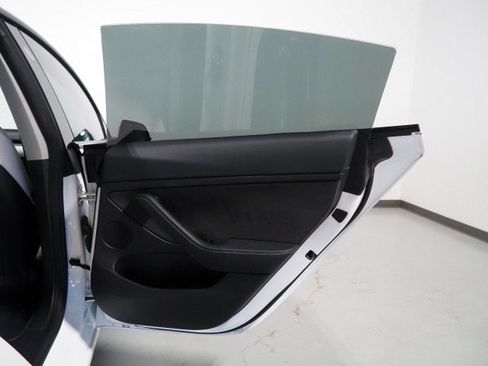 Used 2023 Tesla Model 3 RWD image 57