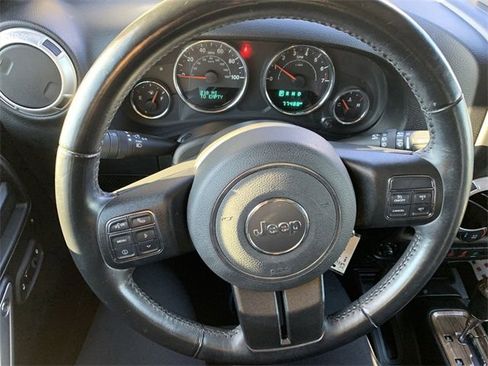 Used 2017 Jeep Wrangler Unlimited Sahara w/ Connectivity Group image 19