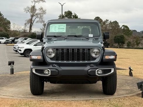 New 2026 Jeep Gladiator Sport image 2