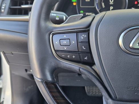 Used 2020 Lexus ES 300h w/ Premium Package image 38