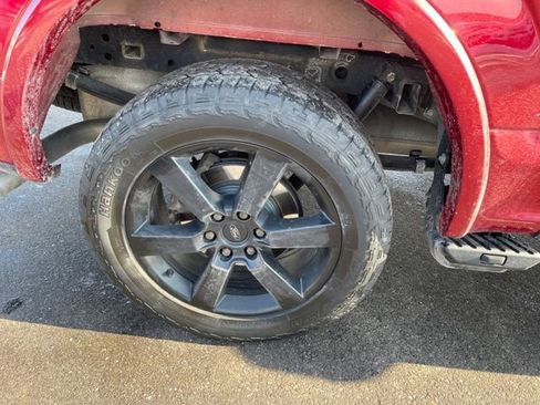 Used 2015 Ford F150 XLT w/ Equipment Group 302A Luxury image 38