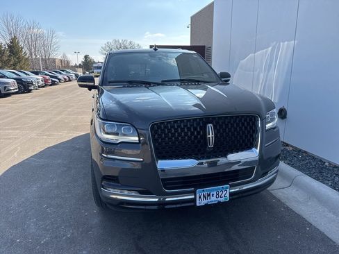 Used 2023 Lincoln Navigator Black Label image 5