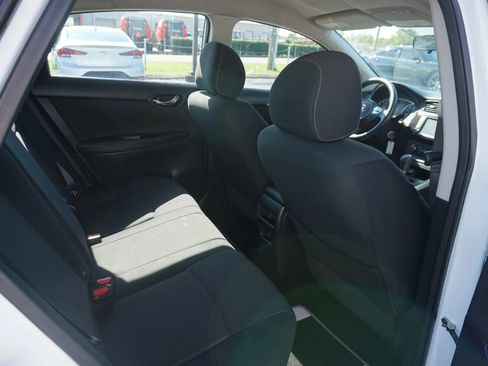 Used 2019 Nissan Sentra S FWD image 18
