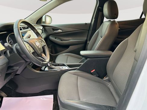 Used 2022 Buick Encore GX Select w/ Sport Touring Package FWD image 21