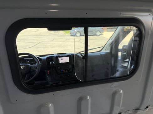 Used 2026 RAM ProMaster 2500 w/ Convenience Group FWD image 24