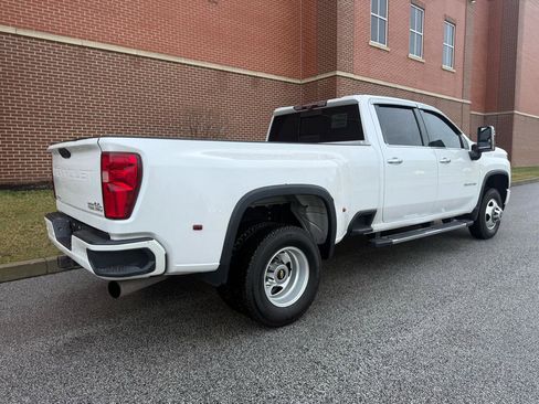 Used 2021 Chevrolet Silverado 3500 High Country image 19
