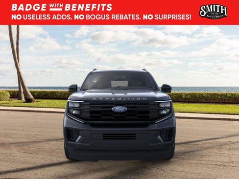 New 2025 Ford Expedition Active image 7