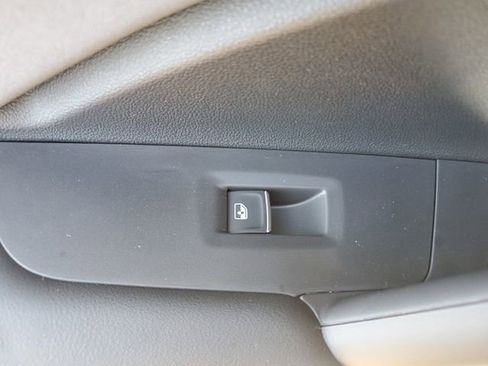 New 2026 Volkswagen Tiguan SE R-Line image 14