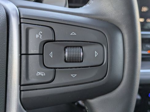 Used 2025 GMC Sierra 1500 SLT w/ SLT Premium Plus Package image 17