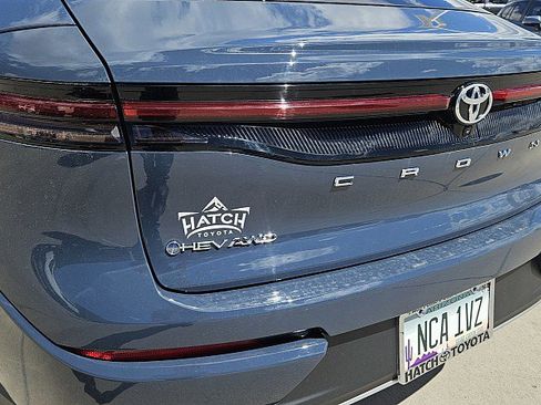 Used 2025 Toyota Crown image 7