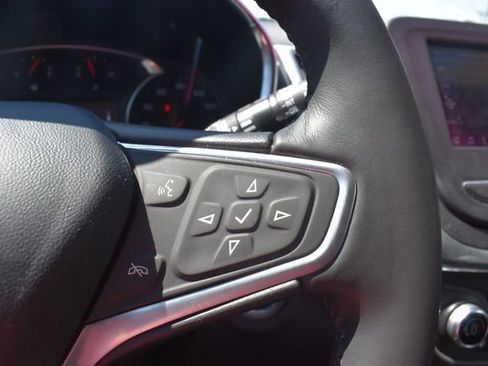 Used 2022 Chevrolet Equinox LT FWD image 30