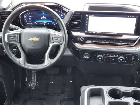 Certified 2024 Chevrolet Silverado 1500 LT RWD image 26