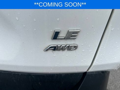 Used 2019 Toyota RAV4 LE AWD/4WD image 17
