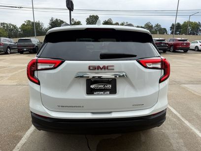 Used 2023 GMC Terrain SLE w/ Driver Convenience Package
