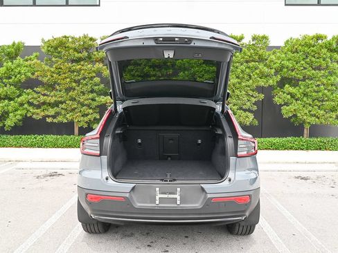 Used 2023 Volvo C40 P8 Recharge Ultimate AWD/4WD image 9