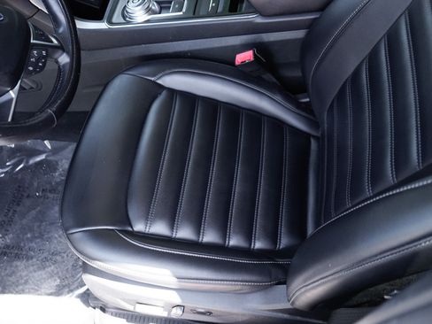 Used 2022 Ford Edge SEL AWD/4WD image 24
