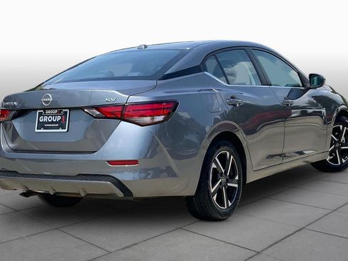 Used 2024 Nissan Sentra SV FWD image 13