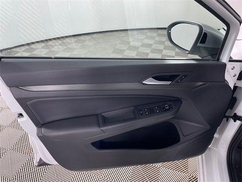 Used 2023 Volkswagen Golf R image 14